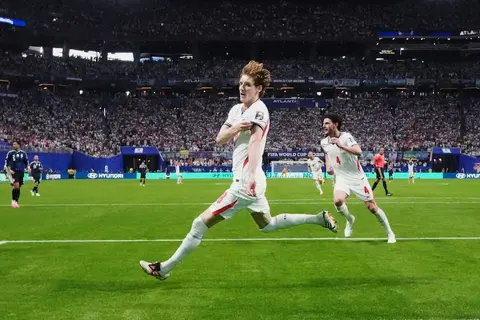 جوردون يؤكد تأثيره الهائل مع منتخب إنجلترا في إقصائيات المونديال